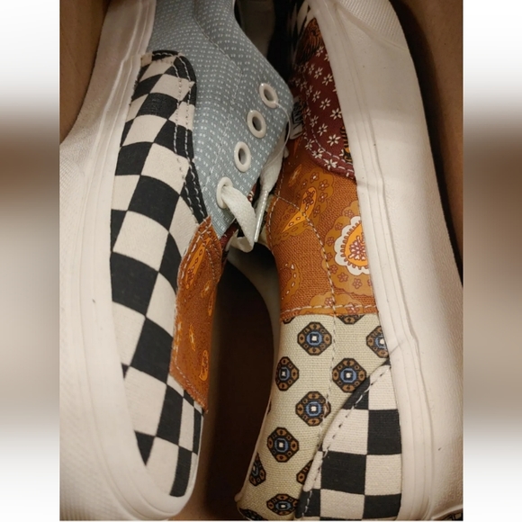 🆕Vans | Vans Era Tiger Patchwork Sneakers Size 6 women's 4.5 mens - Picture 13 of 14